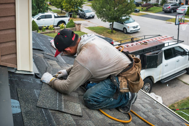 Professional Roofing technician working in Washburn, ND